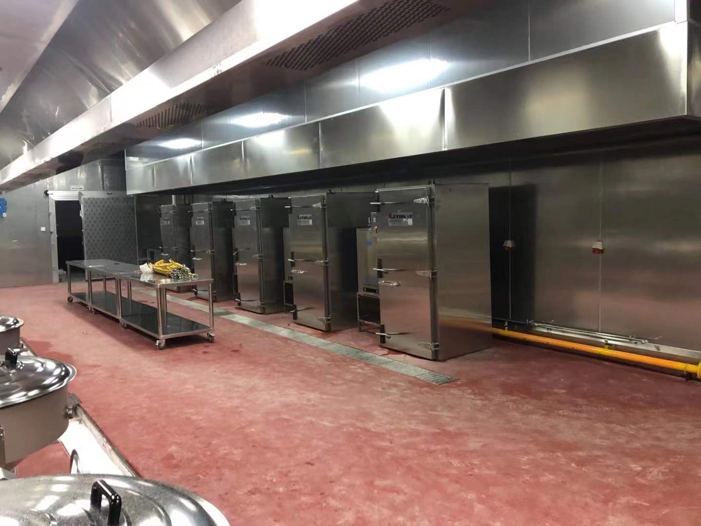 学校员工食堂厨房工程方案设计以及电磁海鲜蒸饭柜有哪些性能特点？