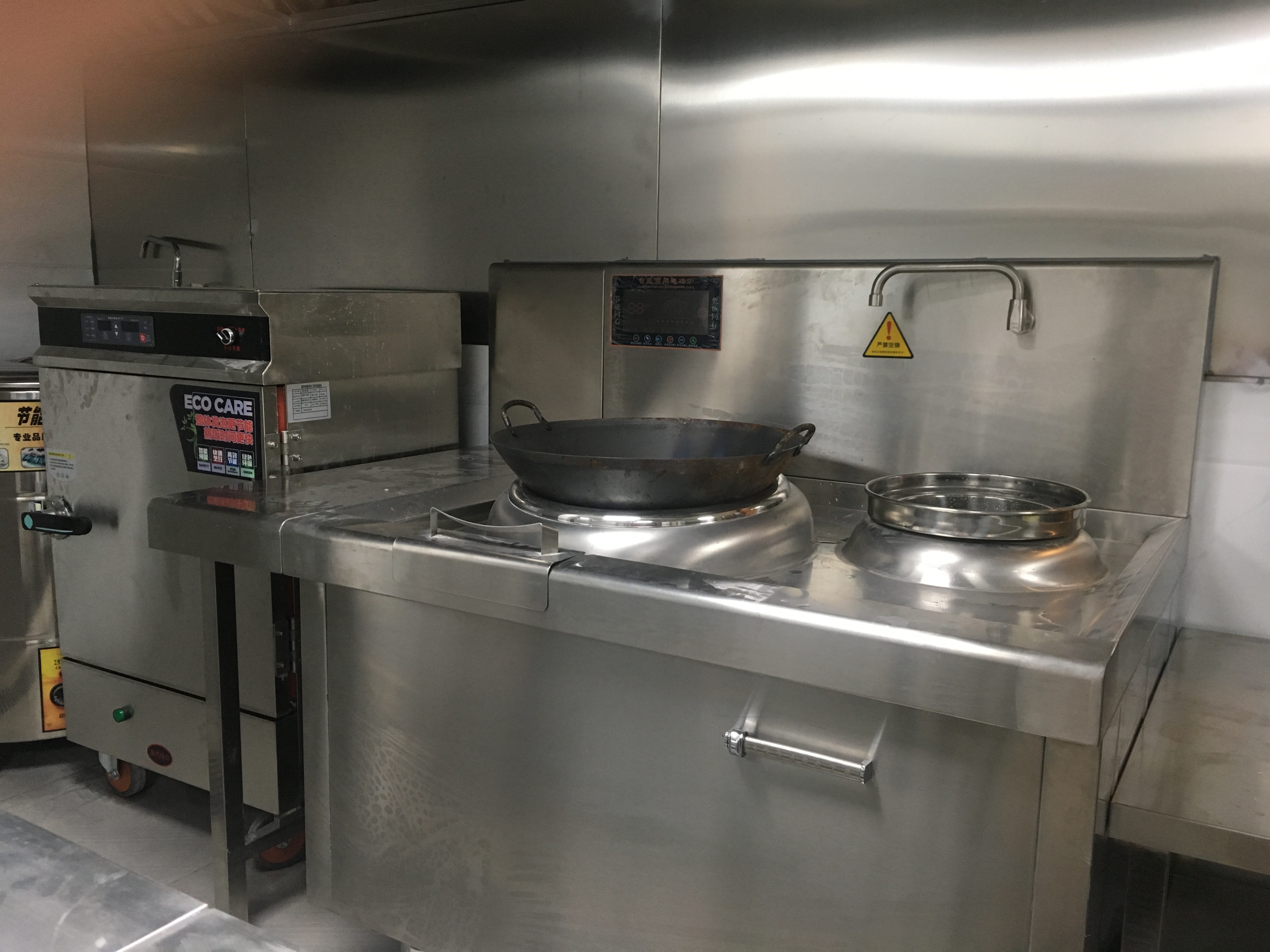 400人食堂厨具设备工程设计怎么配置商用电磁炉灶