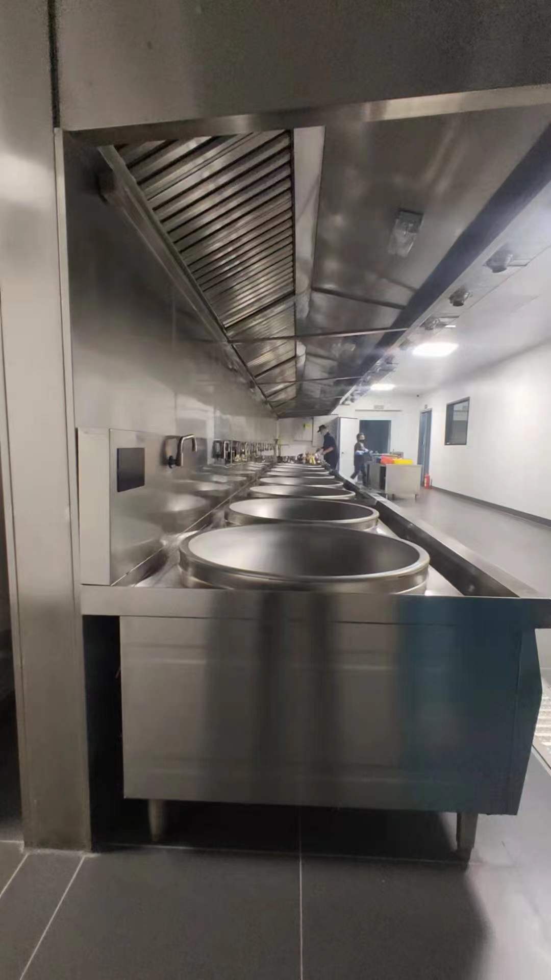 700人食堂厨房设备工程怎么需找厨具公司